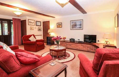 Catfield Casa | Walnut Tree Cottage