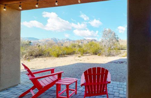 Tanque Verde Casa | Walnut Tree