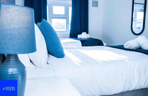 Walsall Casa | Walsall 3-Beds Sleeps 8 Groups & Contractors