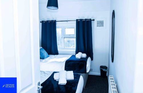 Walsall Casa | Walsall 3-Beds Sleeps 8 Groups & Contractors