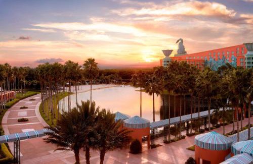 Bay Lake Complejo | Walt Disney World Swan