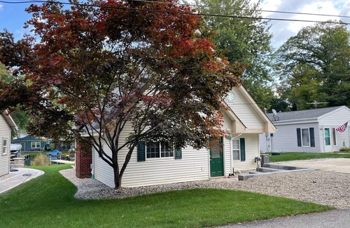 Brooklyn Casa | Wampler's Lake Cottage