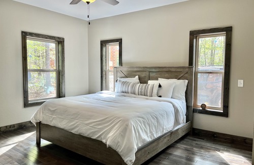 Unaka Cabina | Wander Inn, a new modern luxury cabin nestled in the NC mountains