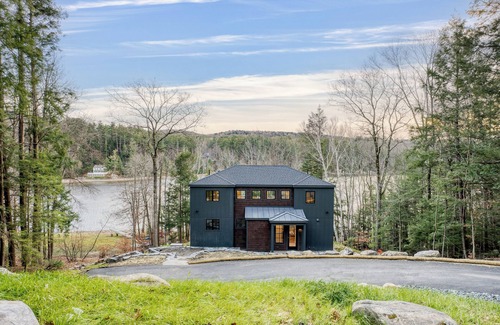 Monterey Casa | Wander Monterey Lake