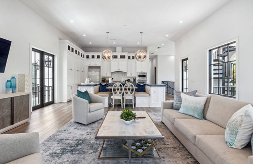 Bay Isle Casa | Wander Siesta Key sleeps 10, w/pool, 4 Bedrooms