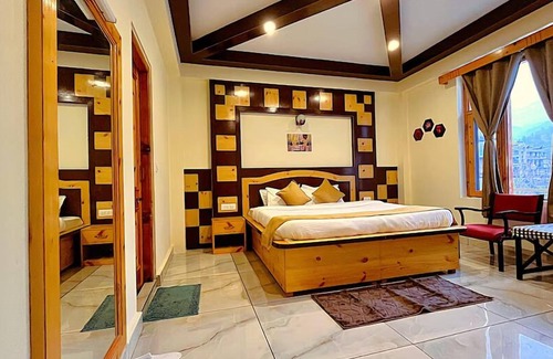 Manali Hotel | Wander Thrives Inn By Ads