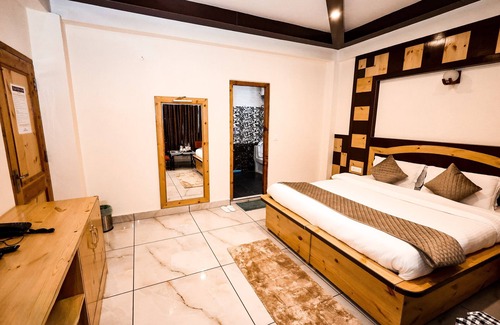 Manali Hotel | Wander Thrives Inn By Ads