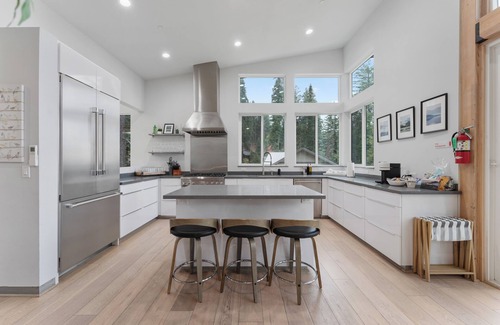 Yosemite West Casa | Wander Yosemite Park w/ Forest View – 3 Bedrooms, Sleeps 8