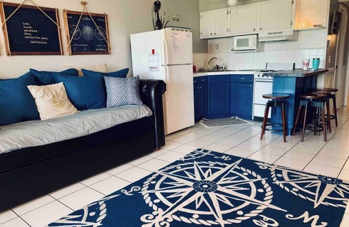 Tybee Island Condominio | Wanderer's Haven~ Oceanviews~Dolphins~Ships~Pools