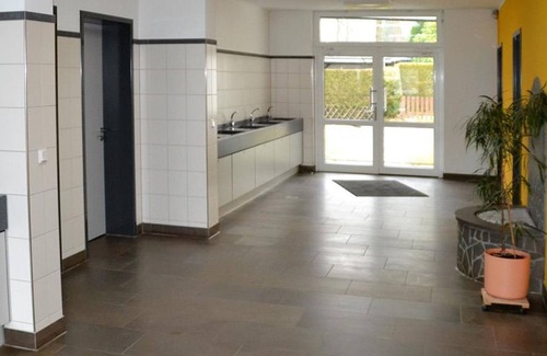 Mittelhof Apartamento | Wanderer Zimmer 4 - Camping im Eichenwald