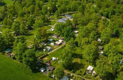 Mittelhof Apartamento | Wanderer Zimmer 4 - Camping im Eichenwald