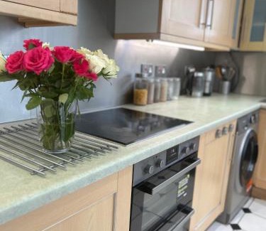 Thornton Casa | Wandworth, South London Deluxe King Room 2