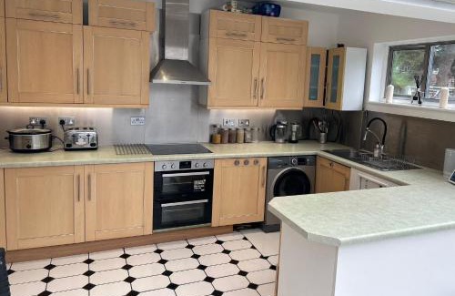 Thornton Casa | Wandworth, South London Deluxe King Room 2