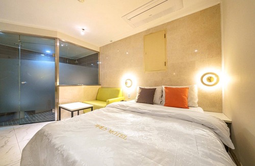Wangsimnidoseon-dong Hotel | Wangsimni Palace