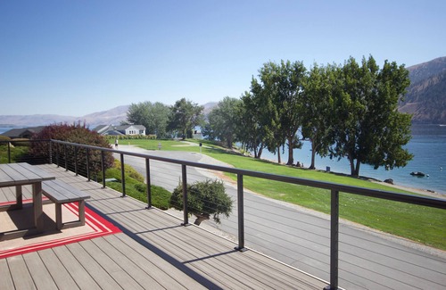 Wapato Point Casa | Wapato Point Bear Mountain Retreat - Views + Resort Access