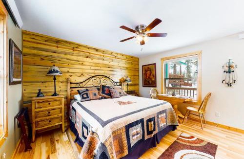 Grand Lake Casa | Wapiti Point - Guest House