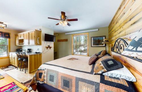 Grand Lake Casa | Wapiti Point - Guest House