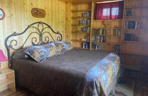 Walden Casa | Wapiti Retreat at 22 West Cabins and Recreation