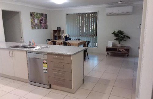 Tinana Apartamento | Waratah and Wattle Apartments
