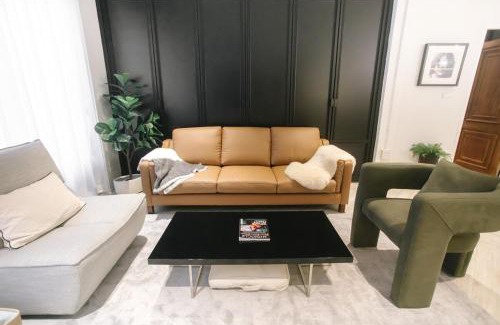 Ploenchit Apartamento | wari B 3BR 30 sec to Phloenchit BTS