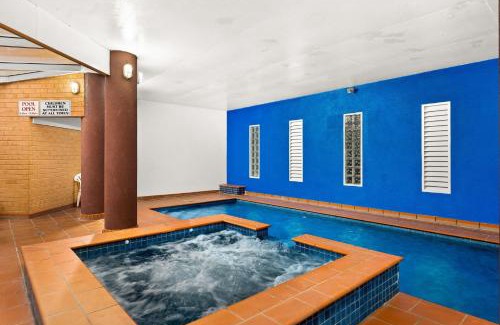 Cowes Casa | Warley Retreat