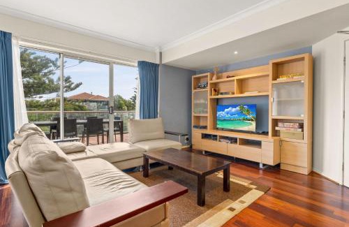 Cowes Casa | Warley Retreat