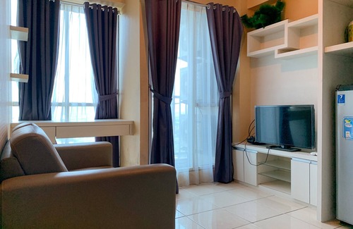 Kayu Putih Apartamento | Warm And Cozy 2Br At Tifolia Apartment
