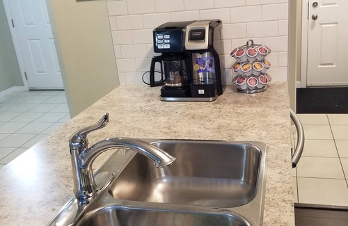 Southeast Edmonton Casa | Warm and cozy 2master bedrooms with free parking ,internet &close to the airport