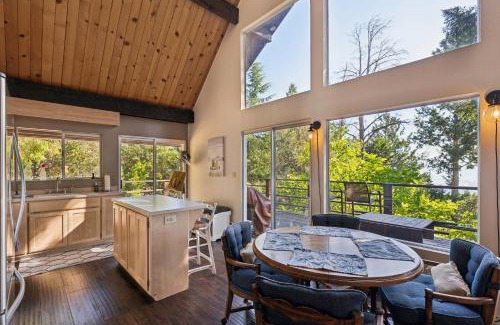 Kelseyville Casa | Warm and Cozy Mountain and Lake View Haven cottage