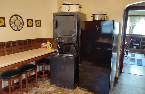 Loudonville Casa | Cálido y acogedor hogar en el centro lejos de casa