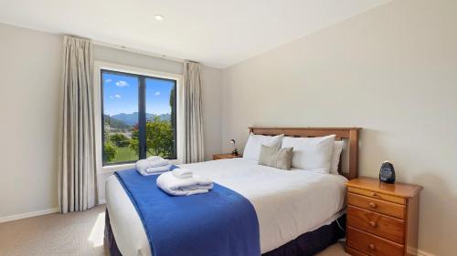 Wanaka Apartamento | Warm and spacious 2 bedroom, downstairs apartment