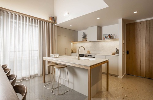 Beechworth Casa | Warm and welcome three bedroom home with full kitchen, walking distance to town.