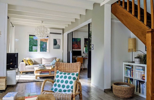 Apprieu Casa | Casa cálida, atípica y tranquila a 4 km del lago Charavines / Paladru