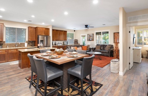 Coldwater Springs Casa | Warm&Cheery! Near Stadium, Golf, Bball, AFB w POOL
