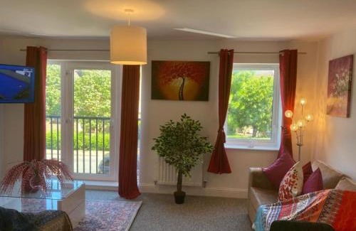 Cambridge Casa | Warm & Cosy Homely 4 BDR Chesterton House w High Speed WIFI, Big Garden & Free Parking