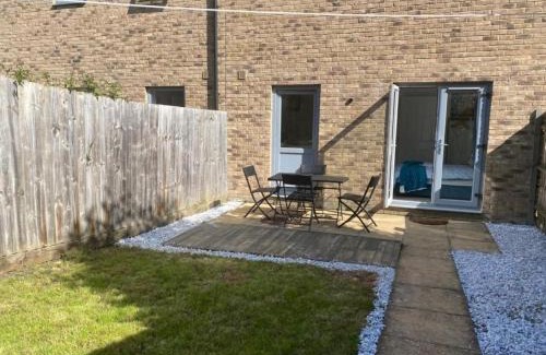 Cambridge Casa | Warm & Cosy Homely 4 BDR Chesterton House w High Speed WIFI, Big Garden & Free Parking