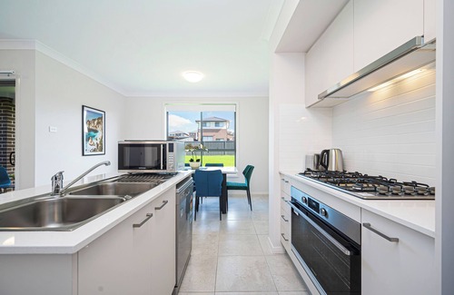 Leppington Casa | 3 River Mint Avenue, LEPPINGTON NSW 2179