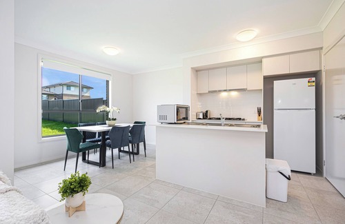 Leppington Casa | 3 River Mint Avenue, LEPPINGTON NSW 2179