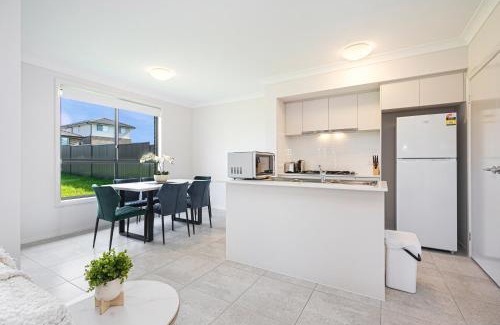 Leppington Apartamento | Warm cozy 5Br house near train station & Coles