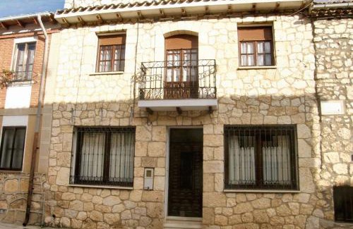 Baños de Valdearados Casa | Warm House in Baños de Valdearados, Farm Close to Town