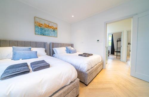 Glebe Casa | Warm I Welcoming Glebe Retreat I Family Fun Awaits