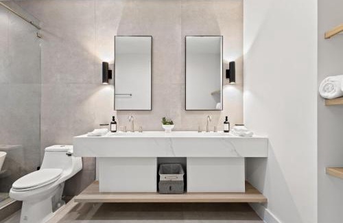 Tampa Heights Casa | Warm Modern New Construction Townhome in Tampa Heights