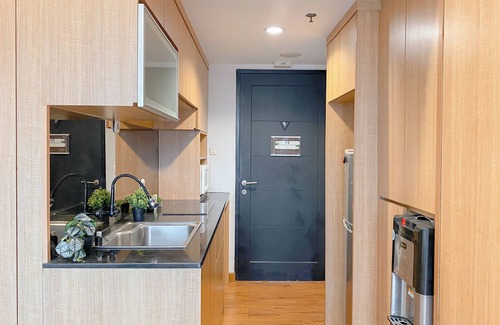 East Kuningan Apartamento | Warm Neutral Look Studio Apartment Ambassade Kuningan