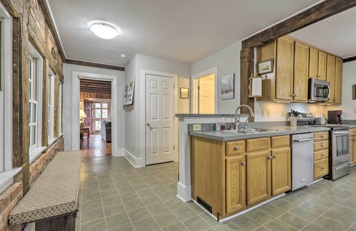 Pittsboro Cabaña | Warm + Peaceful Home w/ Fire Pit on Haw River