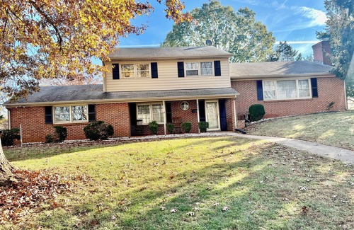 Lynchburg Casa | Warm- Romantic Ranch House Near to Colleges and Hospitals .