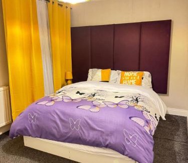 Butetown Casa | Warm spacious lovely house