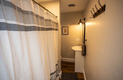 Marion Otro | Warm Spring Farmhouse, Old Charm with Modern Updates in Historic Chambersburg