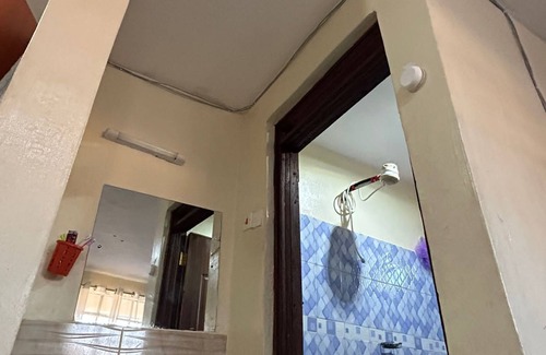 Kitui Apartamento | Warm Studio Apartment Kitui Town with Patio.
