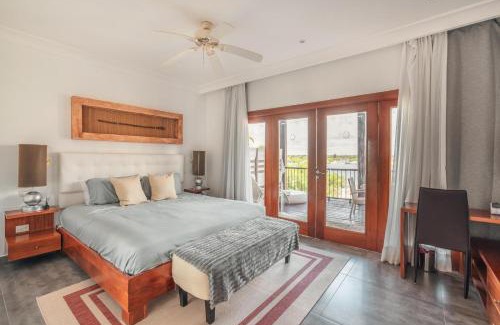Cap Cana Marina Apartamento | Warm studio with views in Fishing lodge