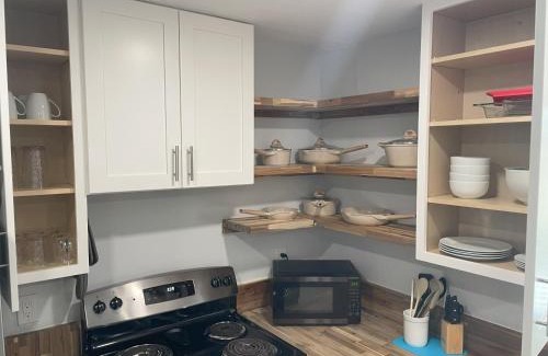 Warm Mineral Springs Apartamento | Warm Waters Escape